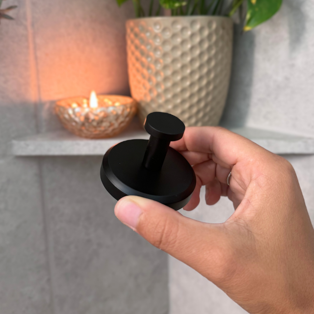 Ultra-adhesive suction cup hook, repositionable at will