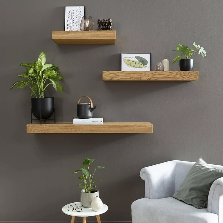 Wall shelf with hidden storage space
