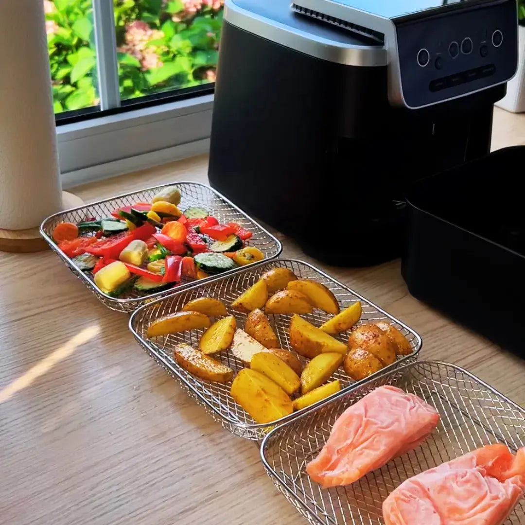 Stackable fryer baskets - More space, better cooking