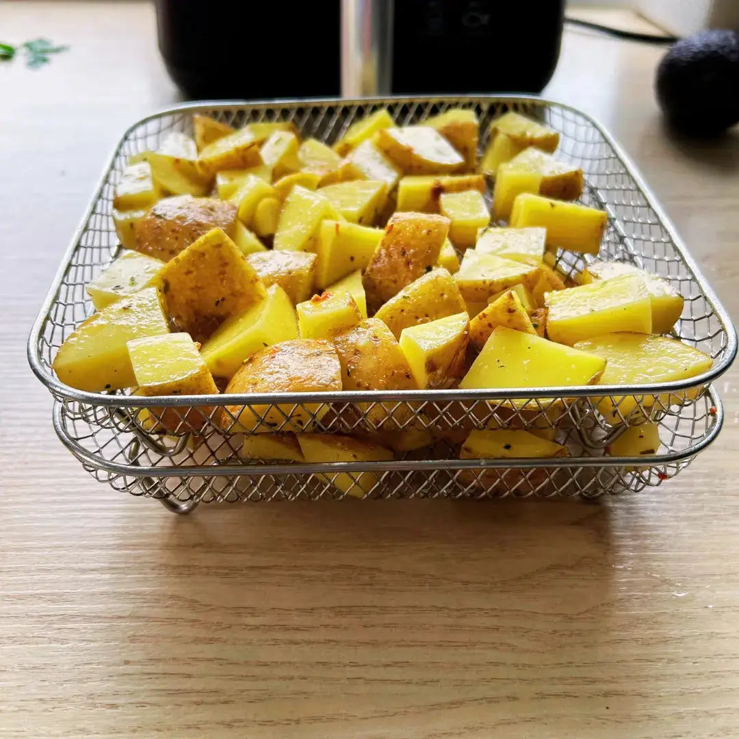 Stackable fryer baskets - More space, better cooking