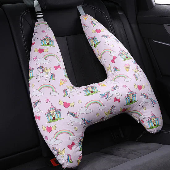 Children's travel pillow with secure fit