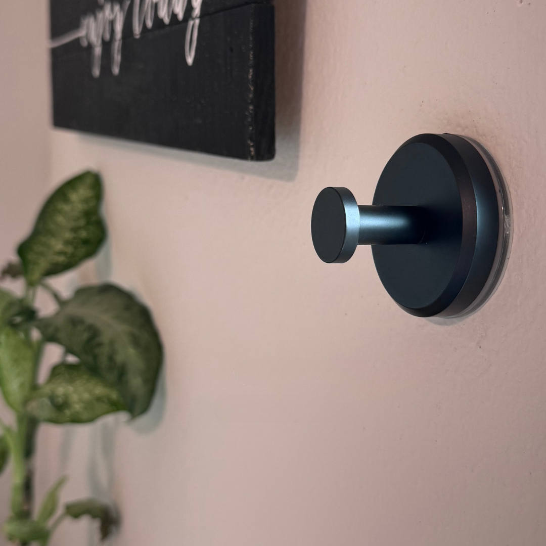 Ultra-adhesive suction cup hook, repositionable at will
